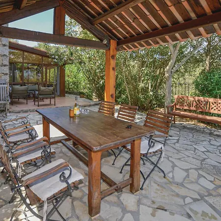 Amazing In With House A Mountain View Holiday home